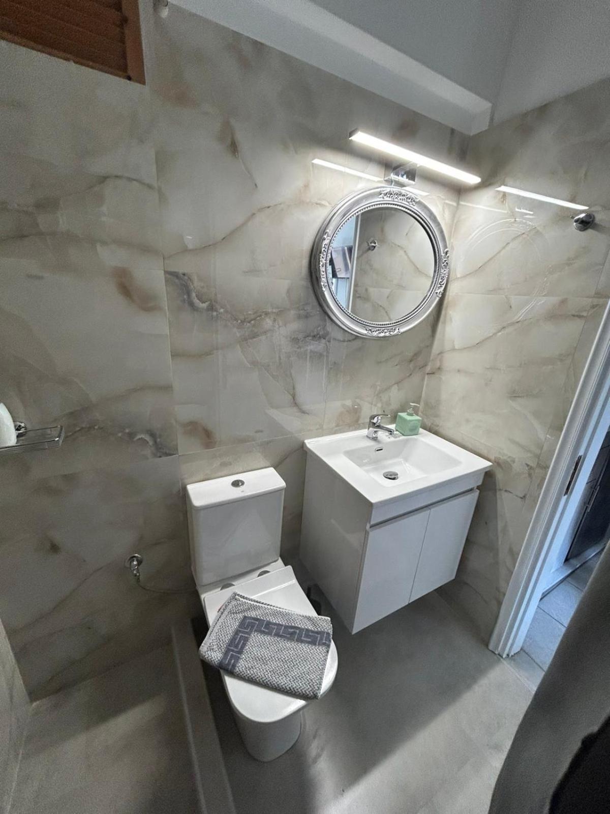 Roxani Studios-Apartments Petra  Rum bild